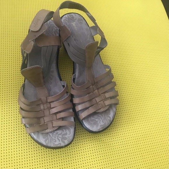 Sports wedges comfortable size 91/2 - Picture 2 of 6